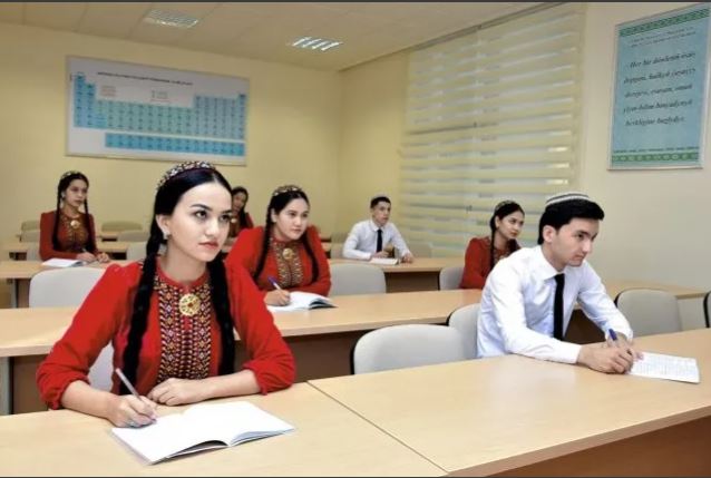 Türkmenistanyň ýokary okuw mekdeplerine giriş synaglary başlandy